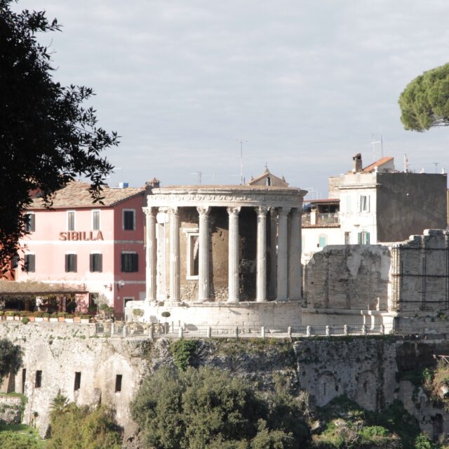 Il punto panoramico sul tempio rotondo