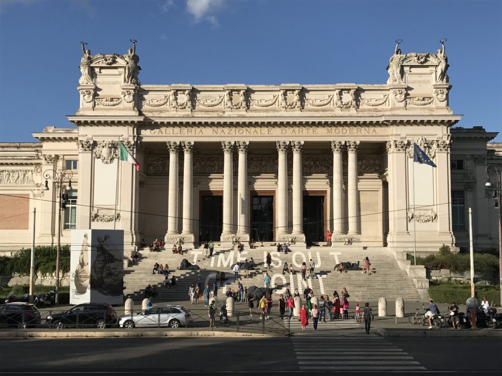 Ingresso Galleria Nazionale d'Arte Moderna e Contemporanea