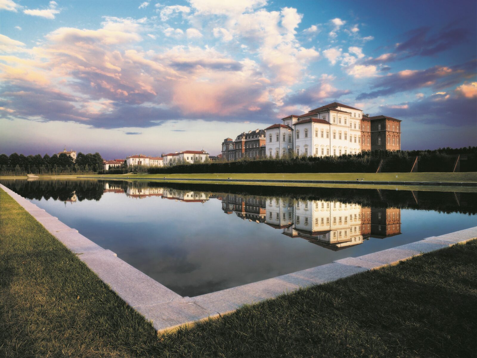 Vasca d'acqua nei giardini di Venaria