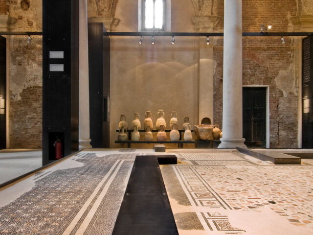 Interno Museo archeologico di Cremona