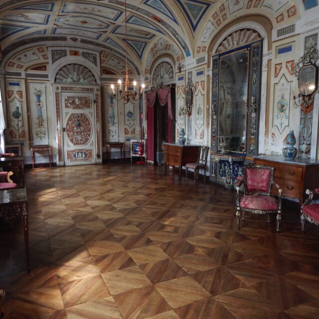 La sala delle tre finestre