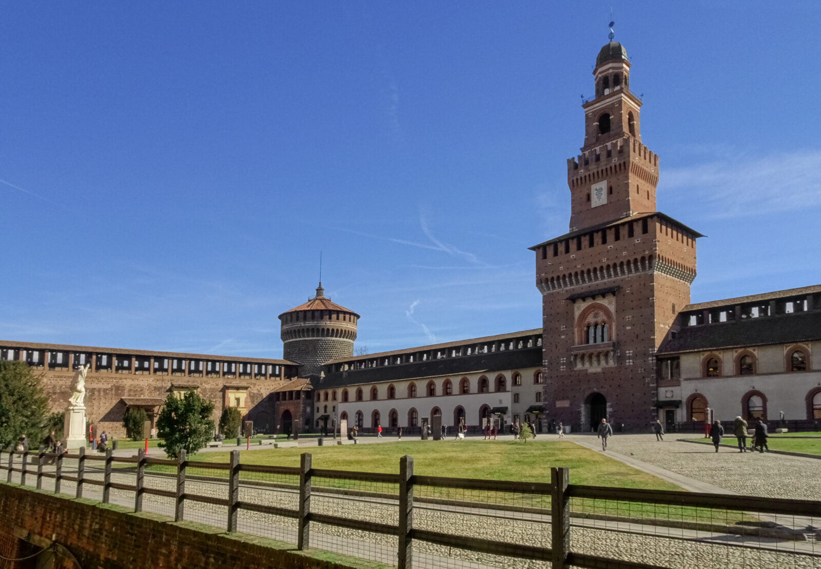 Cortile del Castello Sforzesco