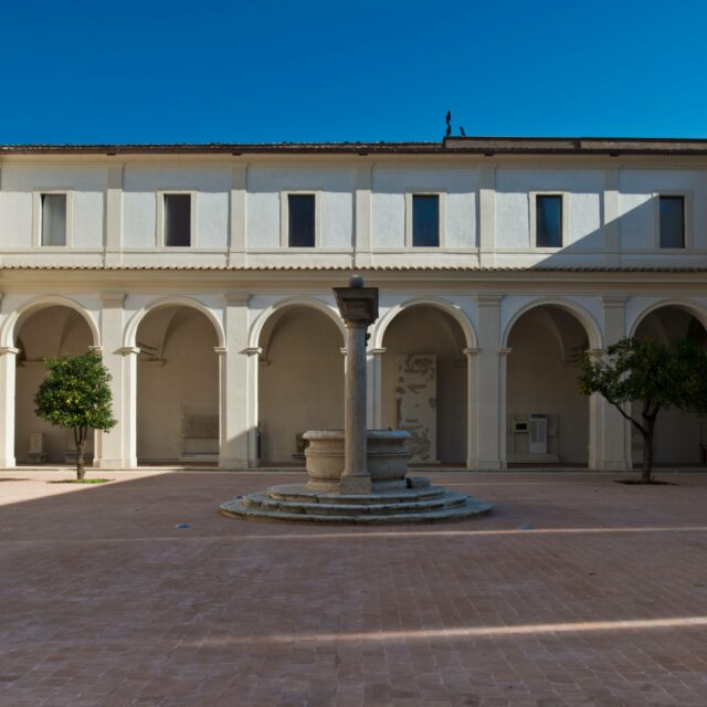 Il chiostro piccolo