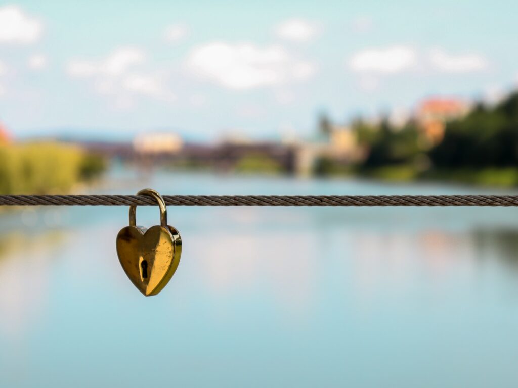 Padlock heart-shaped