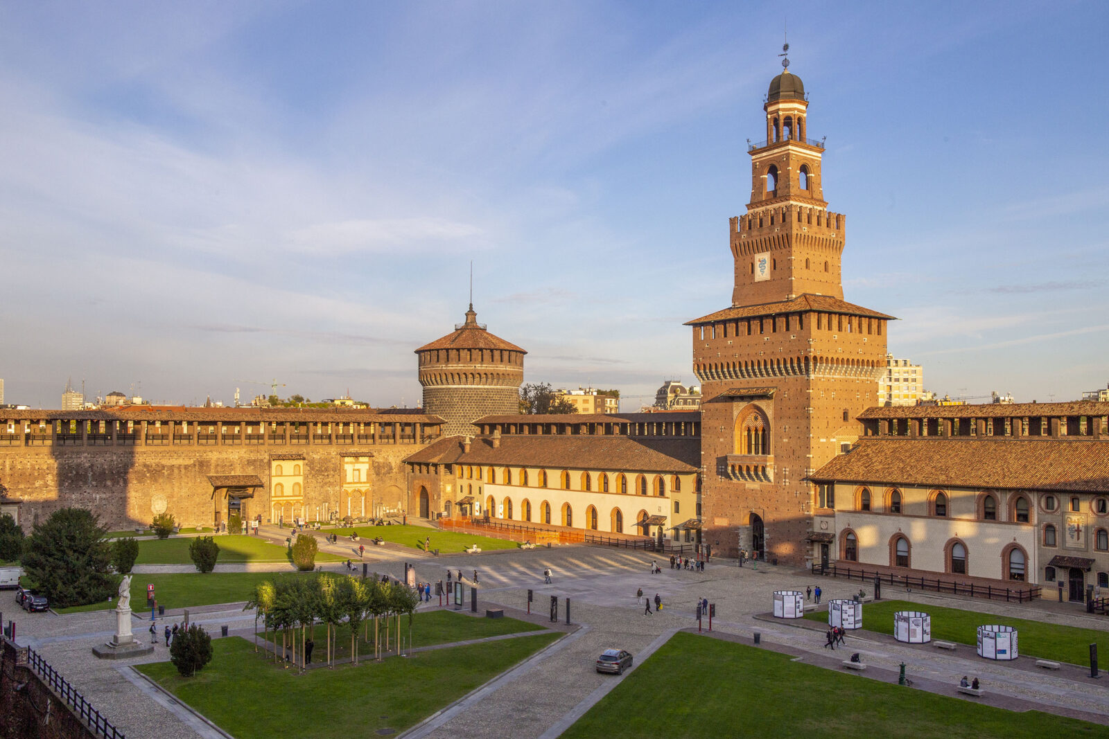 Cortile e torre