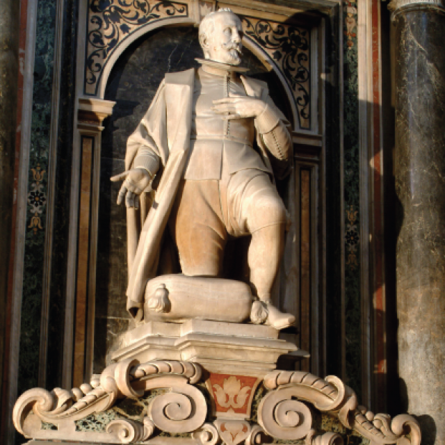Giulio Mastrilli statue